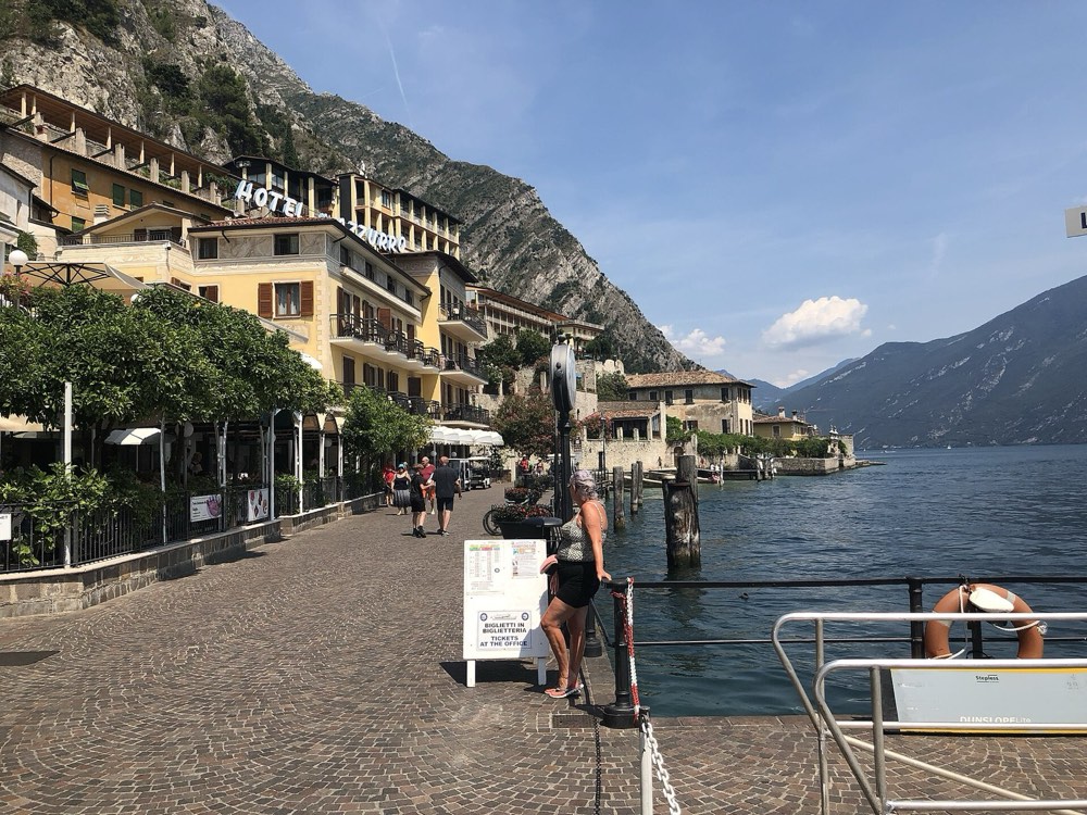 Lungolago di Limone sul Garda